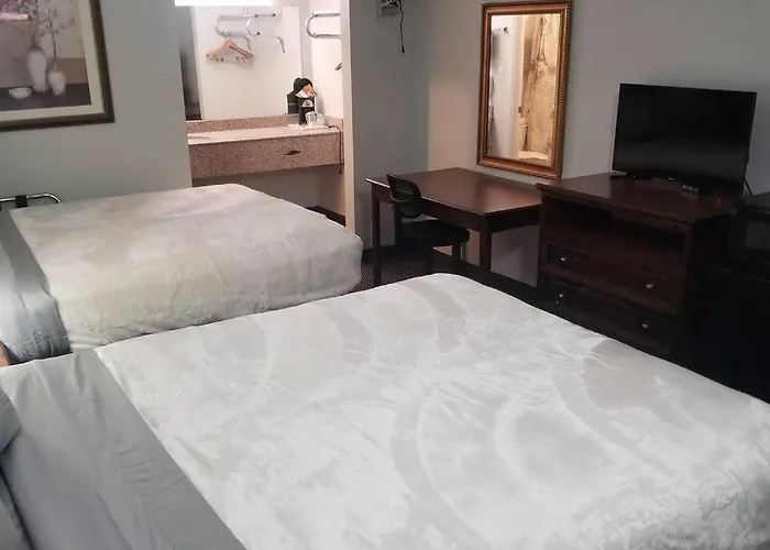 Hotel 2 Queen Beds Hotel Room 133 Booking