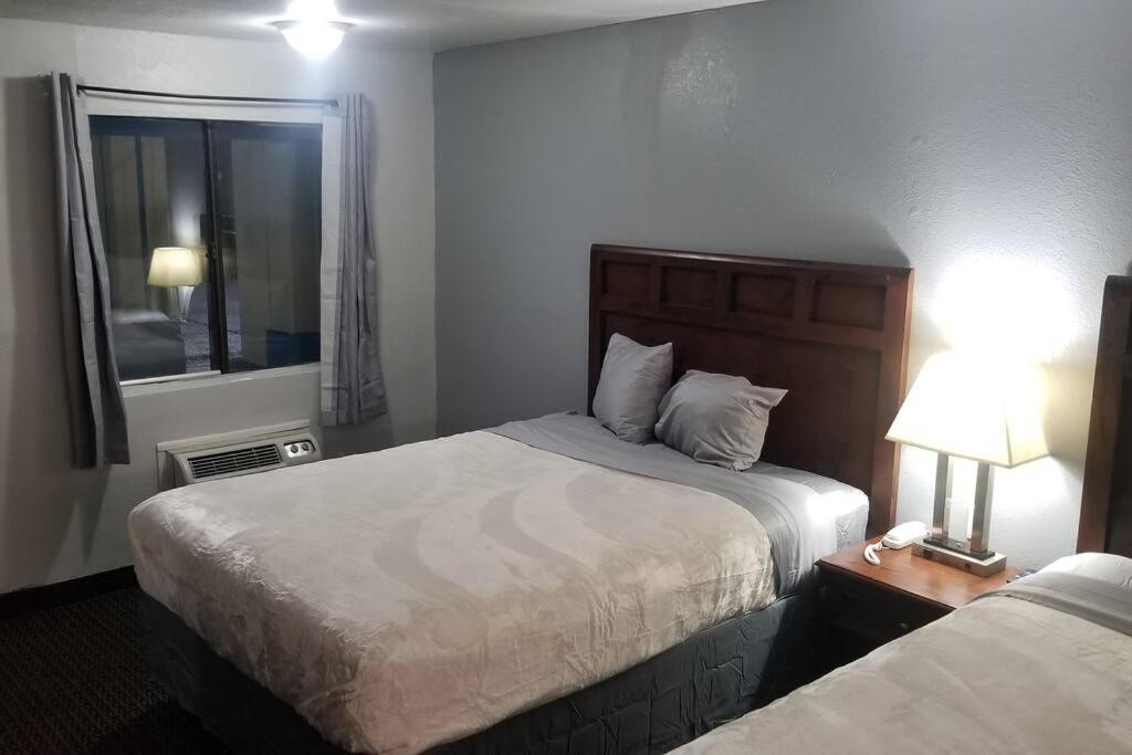 2 Queen Beds 133 Stillwater